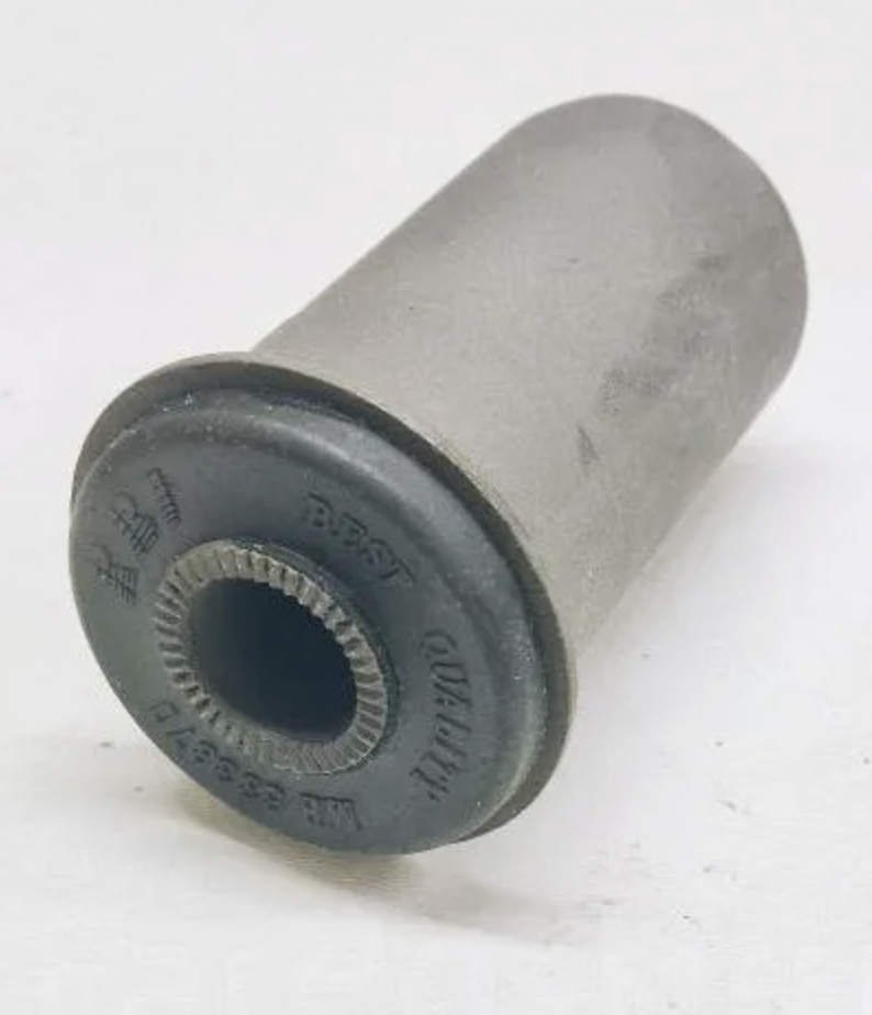 Сайлентблок задний верхнего продольного рычага M24K77W RBI